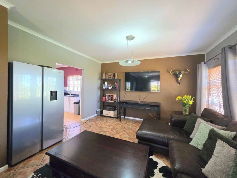 5 Bedroom Property for Sale in Plattekloof Western Cape